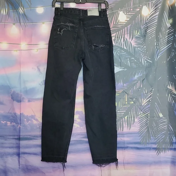 BERSHKA Denim petite mom jeans with rips and distressed hem black size 4 - Picture 2 of 4